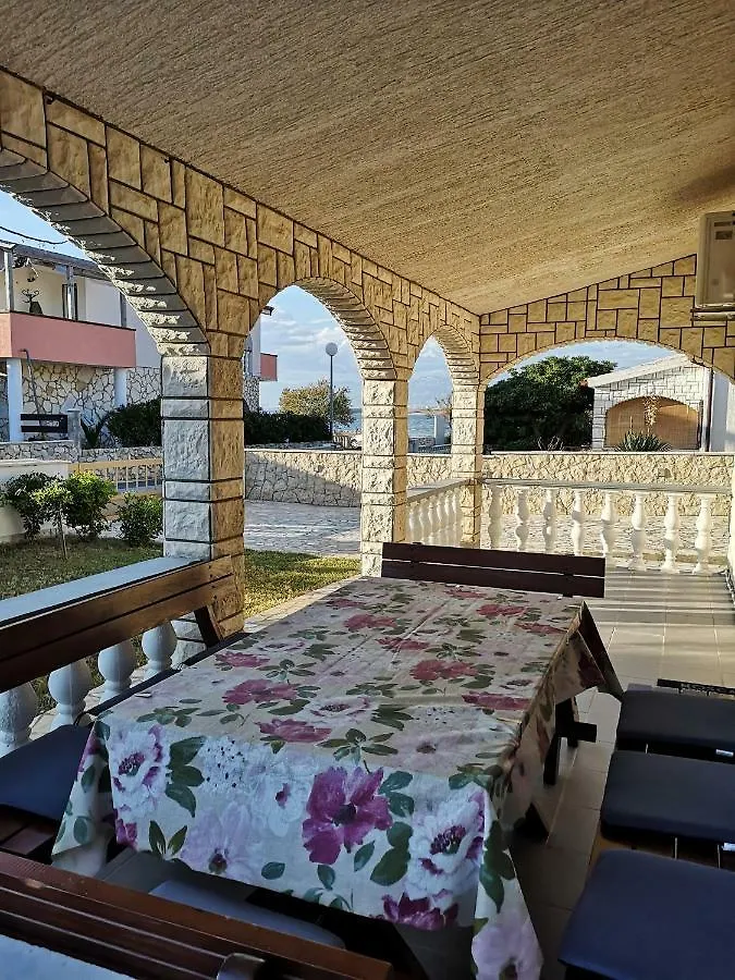 Holiday home Holiday House Tara Villa Vir